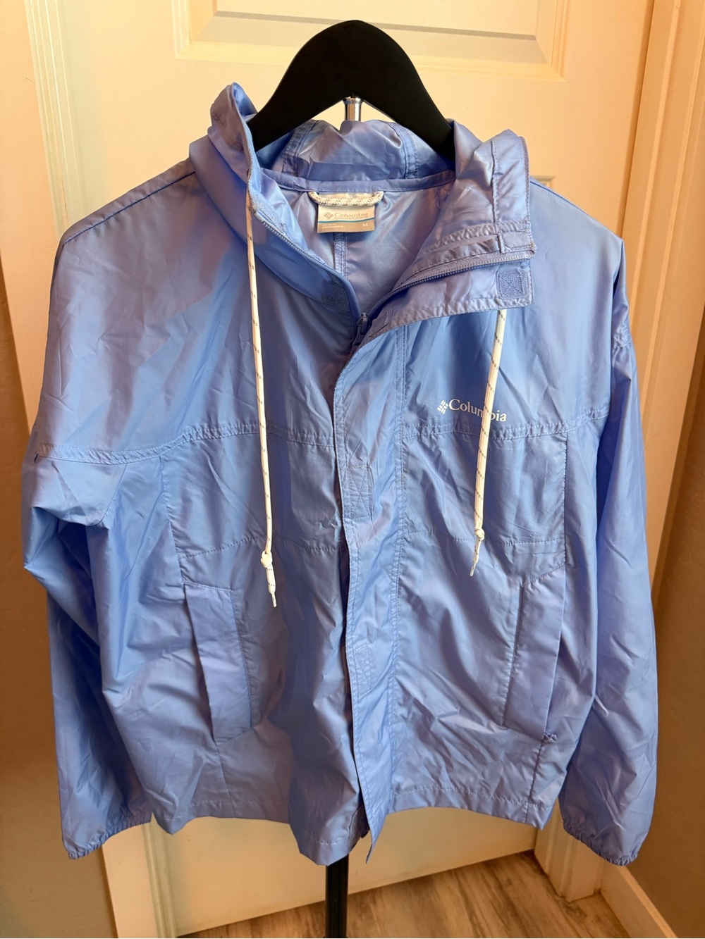 Columbia Periwinkle Hooded Windbreaker Jacket